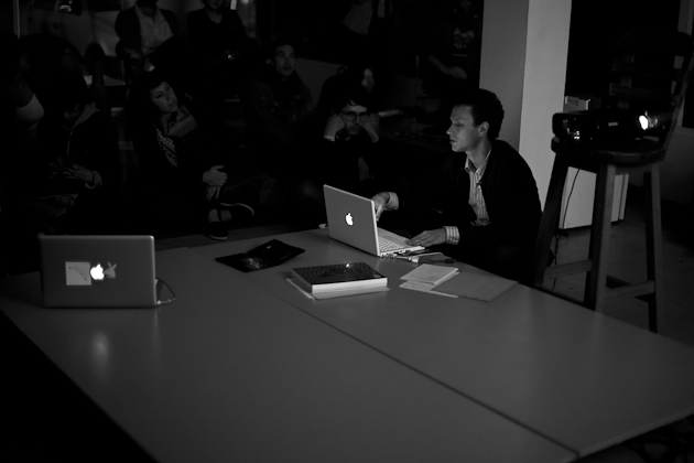LAAGENCIA_SOBREEDITORES_